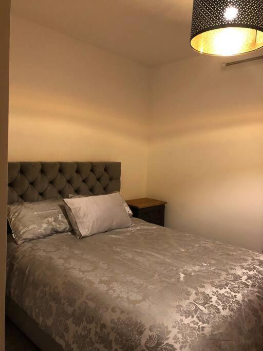 The Villas, Newly Refurbished Modern Home - Free Parking, Prime, Netflix Buckingham Exterior photo
